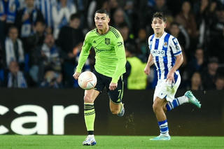 8 đội đầu bảng và giành vé trực tiếp vào vòng 1/8 Europa League