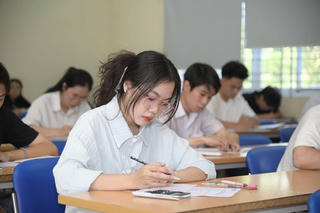 TP Hồ Chí Minh: Học sinh thi thử tốt nghiệp THPT