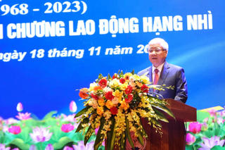Chủ tịch Đỗ Văn Chiến dự Lễ Kỷ niệm 55 năm thành lập Trường Đại học Y - Dược Thái Nguyên
