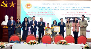 Biểu dương 2 học sinh Hà Nội có hành động đẹp, việc làm tốt