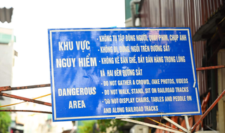 Cafe đường tàu: Nan giải cấm triệt để du khách