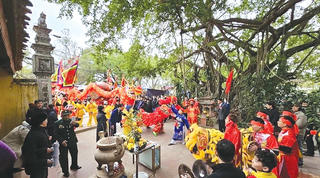 Khai hội đền Phù Ủng thờ Phạm Ngũ Lão