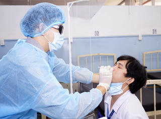 Hà Nội dự kiến hỗ trợ nhân viên y tế tối đa 10 triệu đồng/người