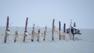 Nghề đóng đáy ngoài biển khơi