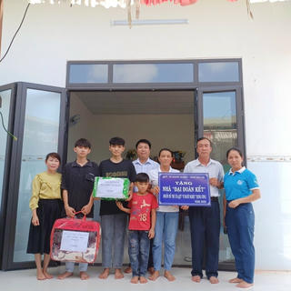Gia Lai: Gần 3,1 tỷ đồng xây nhà ở và tặng quà cho người nghèo           