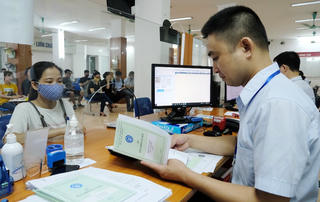 Chậm đóng, trốn đóng bảo hiểm xã hội: Cần chế tài mạnh