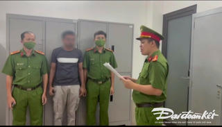 Triệt phá vụ vận chuyển hơn 700 viên kim cương trái phép qua Cảng Hàng không quốc tế Tân Sơn Nhất