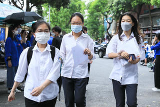 Tuyển sinh năm 2022: Điểm chuẩn đại học biến động mạnh