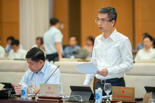 Tổng thu ngân sách nhà nước giảm 6,9% so cùng kỳ năm 2022