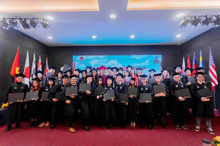 Liên kết đào tạo đại học với nước ngoài: Có nên 'sính ngoại'?