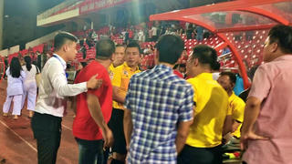 Lùm xùm trọng tài ở V.League