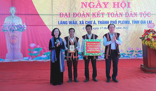 Ngày hội của ý Đảng, lòng dân