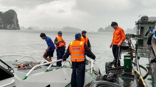 Cảnh sát biển Việt Nam cứu nạn thành công 43 ngư dân gặp nạn trên biển