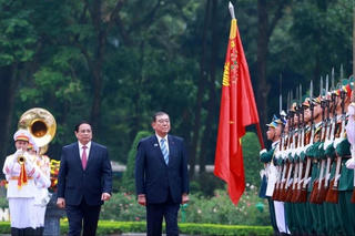 Thủ tướng Phạm Minh Chính chủ trì Lễ đón Thủ tướng Nhật Bản và Phu nhân