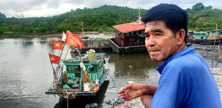 Quảng Ninh: Xử lý tàu neo đậu sai quy định, nhưng bến cảng lại 'bấp bênh'