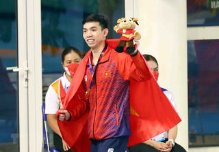 Kình ngư Nguyễn Huy Hoàng phá kỷ lục SEA Games 400 m tự do