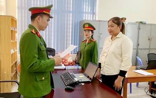 Khởi tố ‘nữ quái’ làm giả giấy tờ để lừa đảo chiếm đoạt tài sản