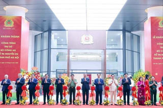 Tổng Bí thư dự Lễ Khánh thành công trình Trụ sở Bộ Công an