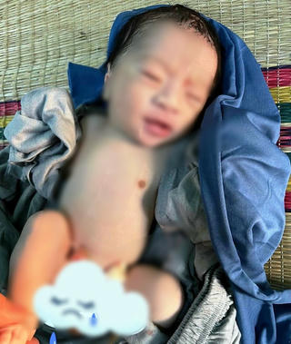 Quảng Nam: Phát hiện bé trai bị bỏ rơi ở thùng rác bên đường