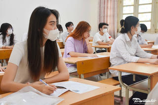 Giảm chỉ tiêu tuyển sinh sớm: Thí sinh có điểm IELTS, đánh giá năng lực có bị ảnh hưởng?