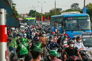 Hà Nội: Đếm xe tìm giải pháp chống ùn tắc