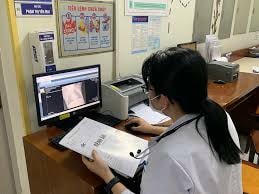 Hướng dẫn sử dụng VNeID hoặc VssID thay cho thẻ bảo hiểm y tế giấy từ 1/6