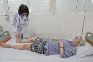 Kiểm soát chặt  'bóng cười'