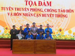 Huyện Si Ma Cai (Lào Cai) tuyên truyền phòng chống tảo hôn đến đoàn viên, thanh niên