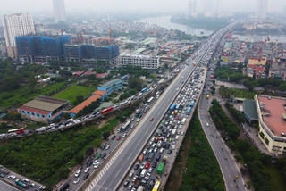 Hơn 1.000 tài xế bị xử phạt vì đi vào làn khẩn cấp trên cao tốc