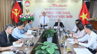 [ẢNH] Tọa đàm: Lo trọn việc đạo, chung tay việc đời