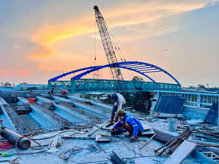 Nóng lòng chờ cầu Kênh Zero khánh thành