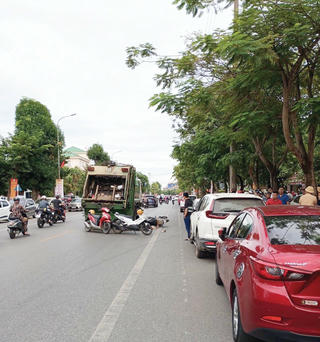 Vụ tài xế mở cửa khiến người phụ nữ chết thảm:  Tài xế xe nào phải chịu trách nhiệm?