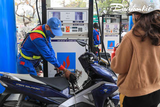 Giá xăng giảm nhẹ tại kỳ điều hành ngày 21/4