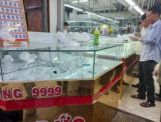 Luật sư: 'Cần giám định tâm thần đối tượng nổ súng cướp tiệm vàng tại chợ Đông Ba'