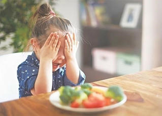 Sai lầm khi chăm trẻ biếng ăn
