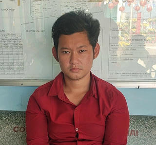 Khởi tố thanh niên ngáo đá ném bé trai 3 tuổi xuống sông