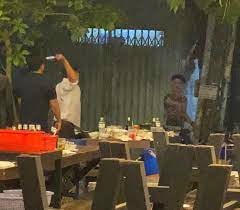 Từ chối uống bia, một người đàn ông bị đánh trọng thương