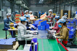 Doanh nghiệp gồng mình trước áp lực chi phí