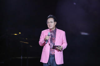 Nhà thơ Hồng Thanh Quang: Tôi làm thơ hồn nhiên, như hít thở khí trời…