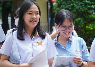 Đề Toán dài, nhưng độ phân hóa tốt 