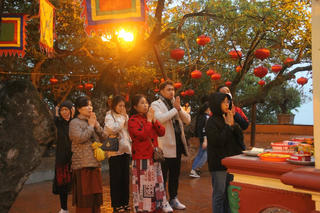 Gìn giữ nét đẹp đi lễ đầu năm
