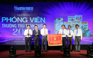 Báo Thanh Niên nhận Cờ thi đua của Chính phủ