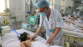 Sốt xuất huyết vào mùa: Không thể chủ quan