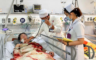 Cứu sống nam sinh bị bạn học đâm thủng tim