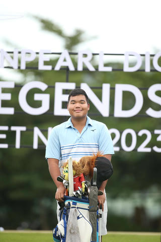 Golfer 16 tuổi háo hức đọ sức với các huyền thoại golf thế giới