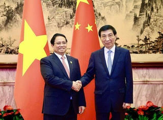 Thủ tướng Phạm Minh Chính hội kiến Chủ tịch Chính hiệp toàn quốc Trung Quốc