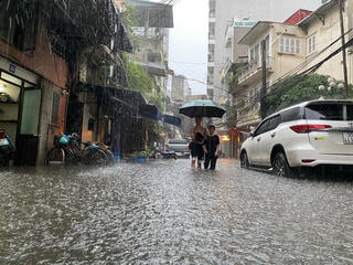 Sắp diễn ra đợt mưa lớn kéo dài tại Hà Nội