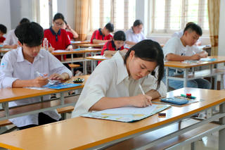 Quảng Ninh: Hơn 1.000 sĩ tử cạnh tranh vào trường chuyên duy nhất của tỉnh