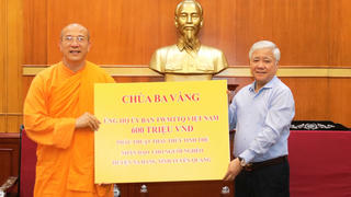 Mang lại đôi mắt sáng cho người nghèo