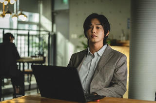Yoo Ah In bị tố sử dụng ma túy cùng đồng phạm tại Itaewon